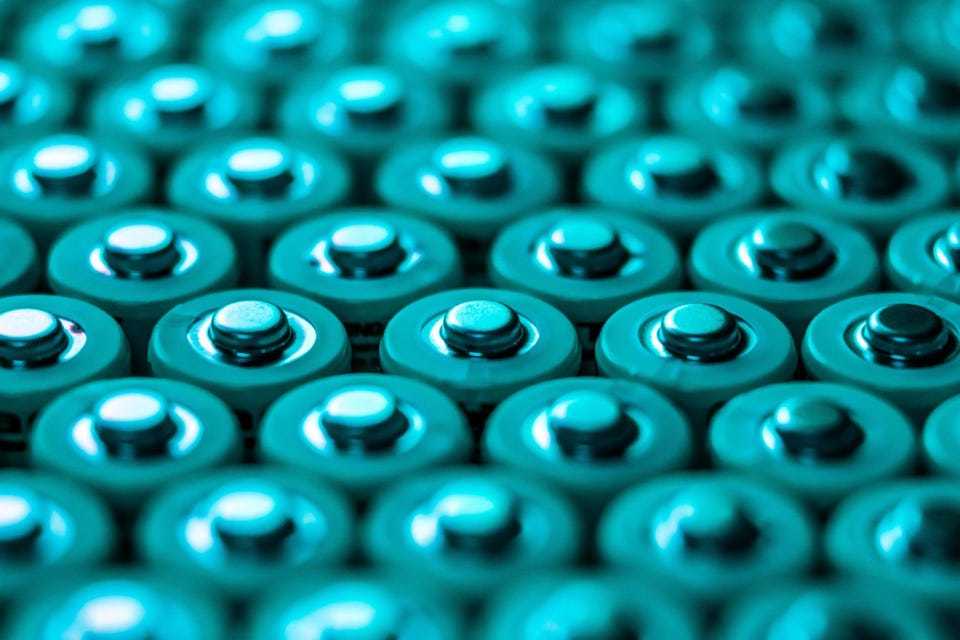 Sila Nano’s battery tech may bring cheaper electric cars—but first a better fitness tracker