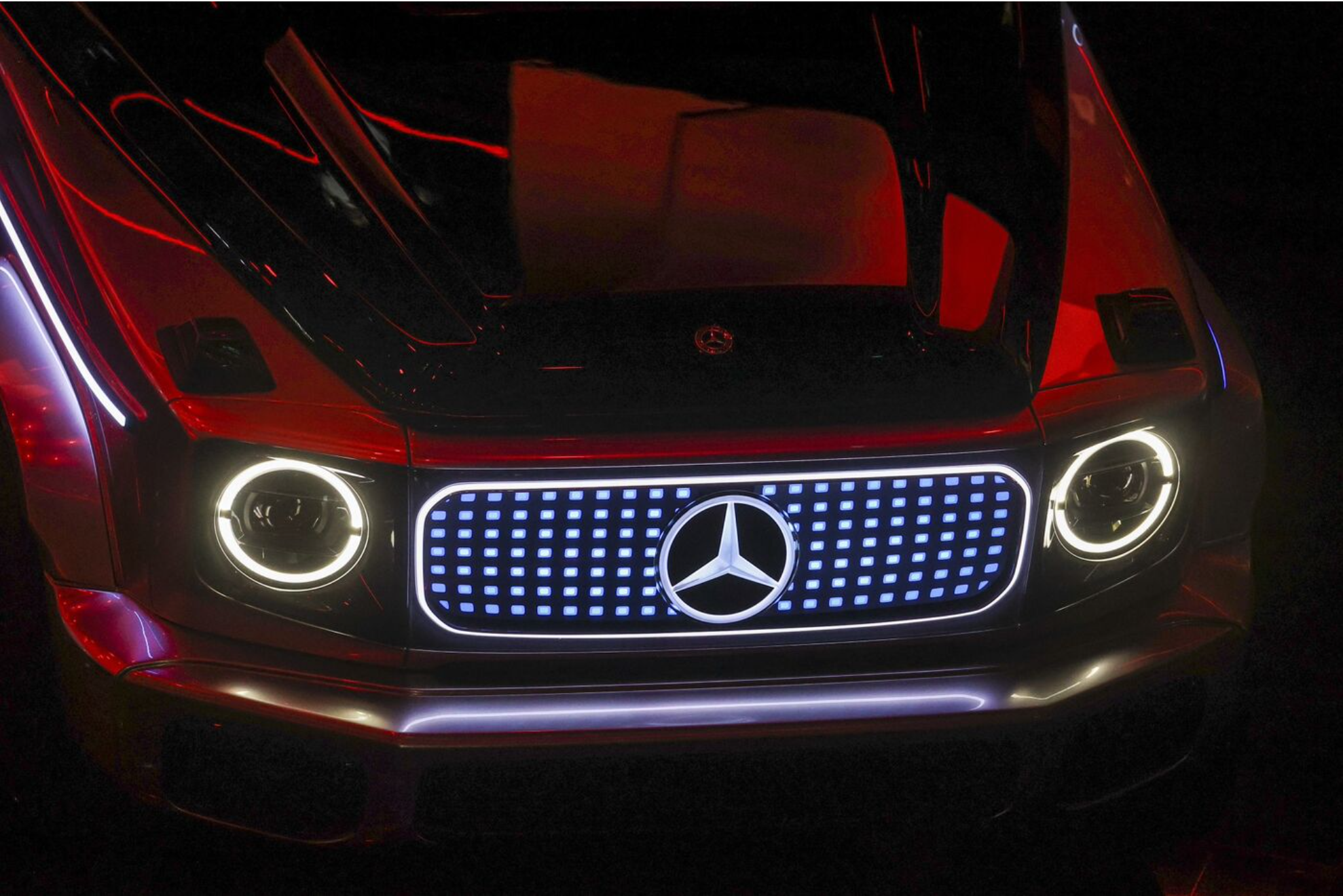 Mercedes G-Wagon Shows 20% Range Jump Coming for EV Batteries